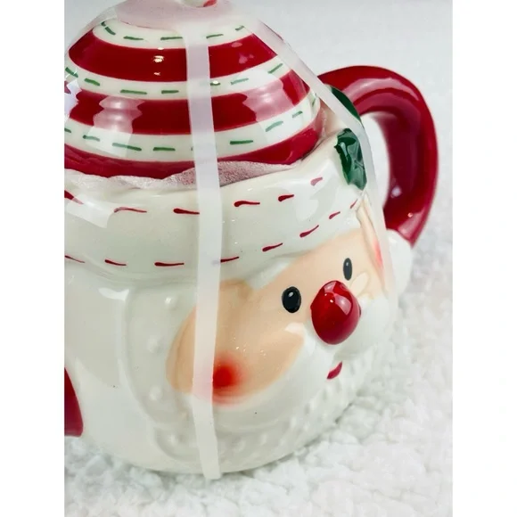 (NWT) HOLLY & MOSS • Red/White Christmas Holiday Santa Claus Teapot - Picture 9 of 12